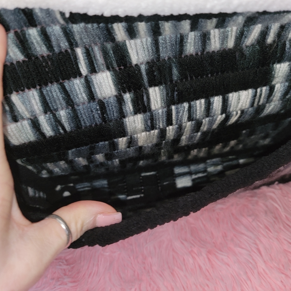 Shoulder Purse - Picture 3 of 8